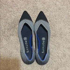 Rothy's Black and Gray Pointed Flats